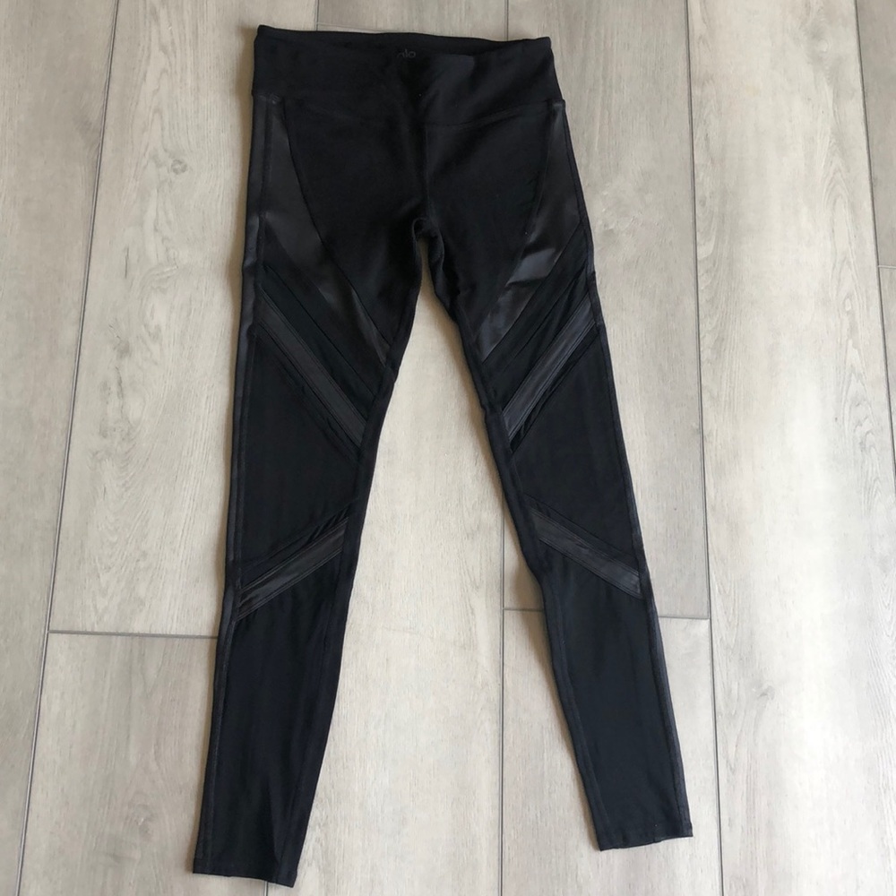 Alo Leggings with side Mesh
